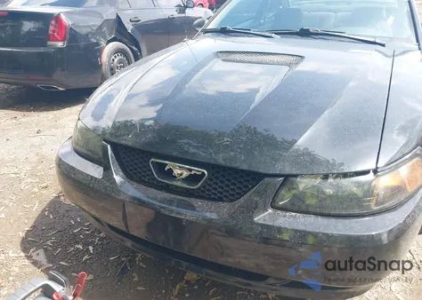 2001 Ford Mustang from USA, damaged, VIN 1FAFP40451F161190